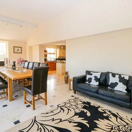 Holiday home Tuft House York